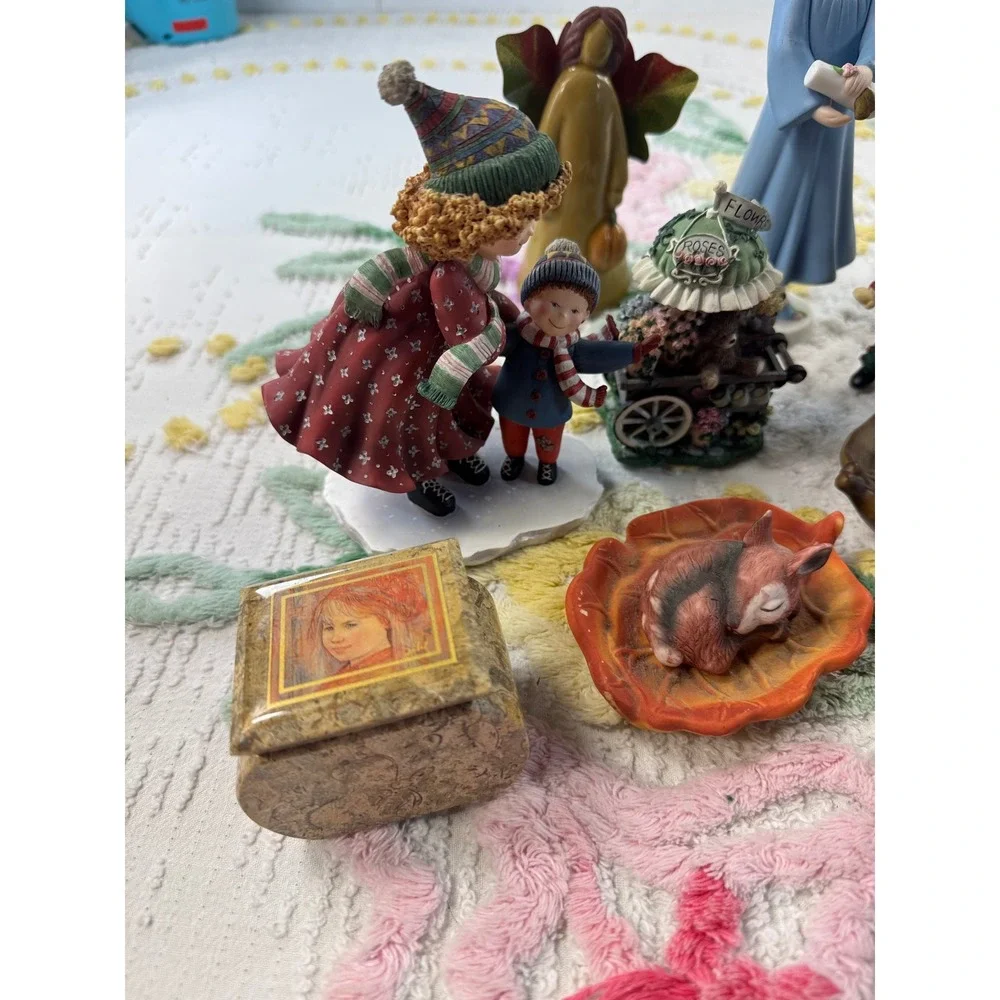 Vintage Figurine Lot Graduation Girl Raggedy Ann Butterfly‎ Trinket Box Decor
